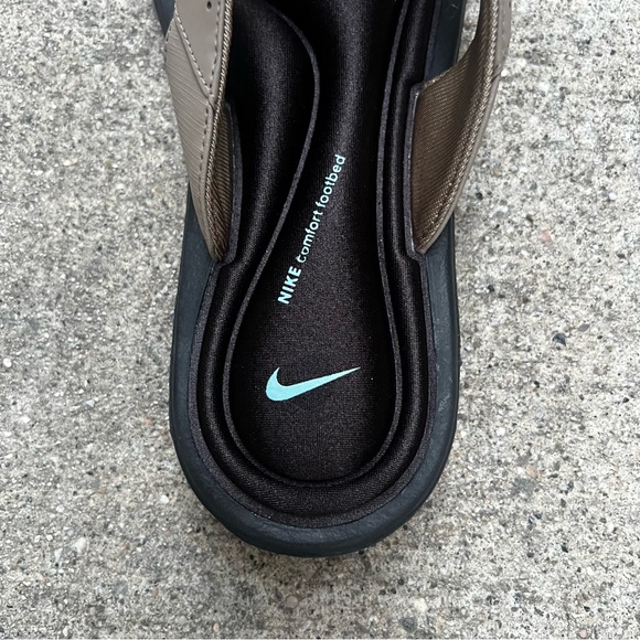 WMNS NIKE COMFORT THONG KHAKI PALE BLUE BLACK WHITE FOOTBEDS FOOT BED - Picture 12 of 15